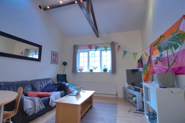 2 bed flat, Forth Place, Newcastle Upon Tyne, Newcastle, NE14ES - Image 2